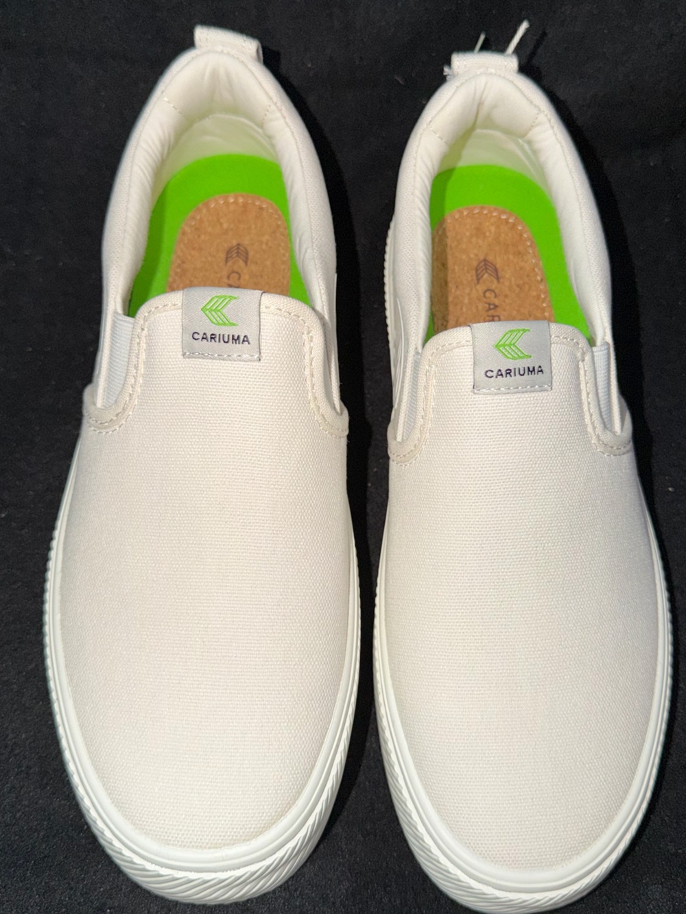 Cariuma ladies 7.5 Cream Canvas Slip-On Loafers with Lime Insole Accent